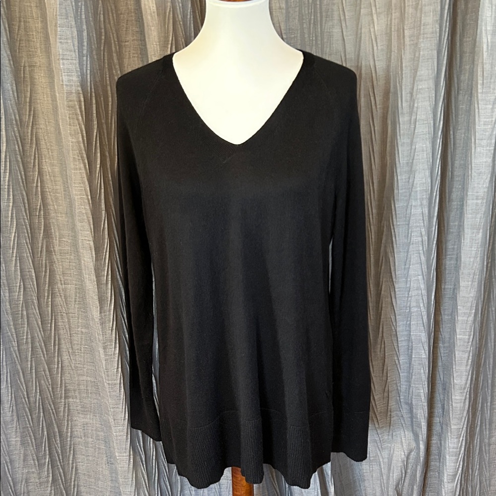 LOFT Black V-Neck lightweight sweater